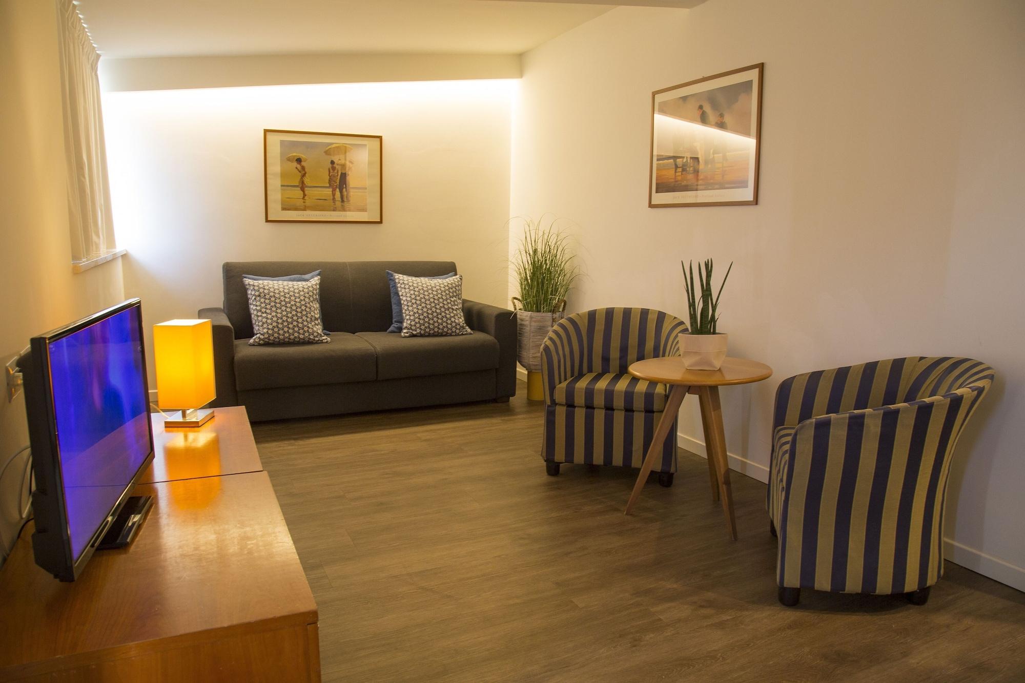 Hotel Mon Cheri Riccione Kültér fotó
