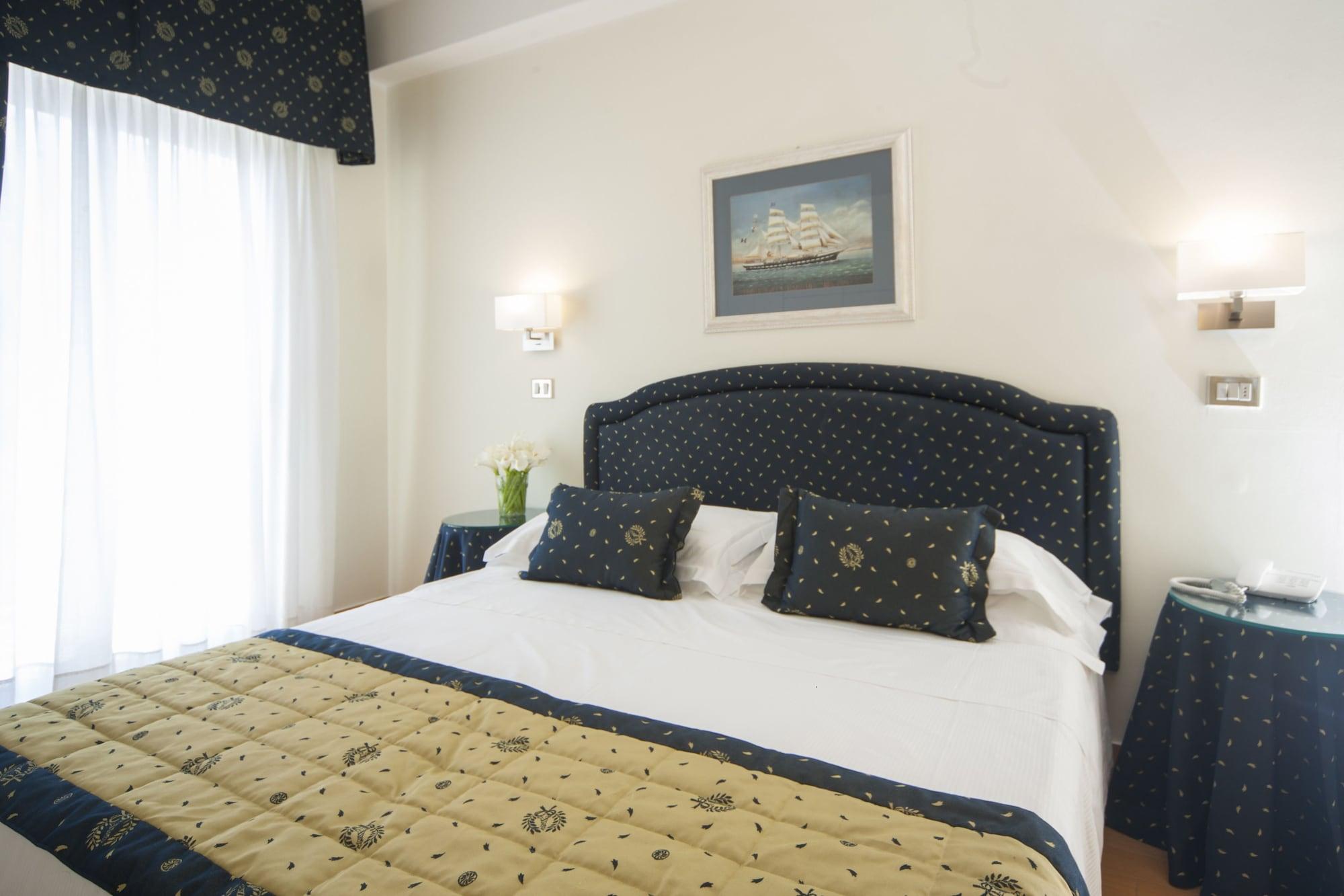 Hotel Mon Cheri Riccione Kültér fotó