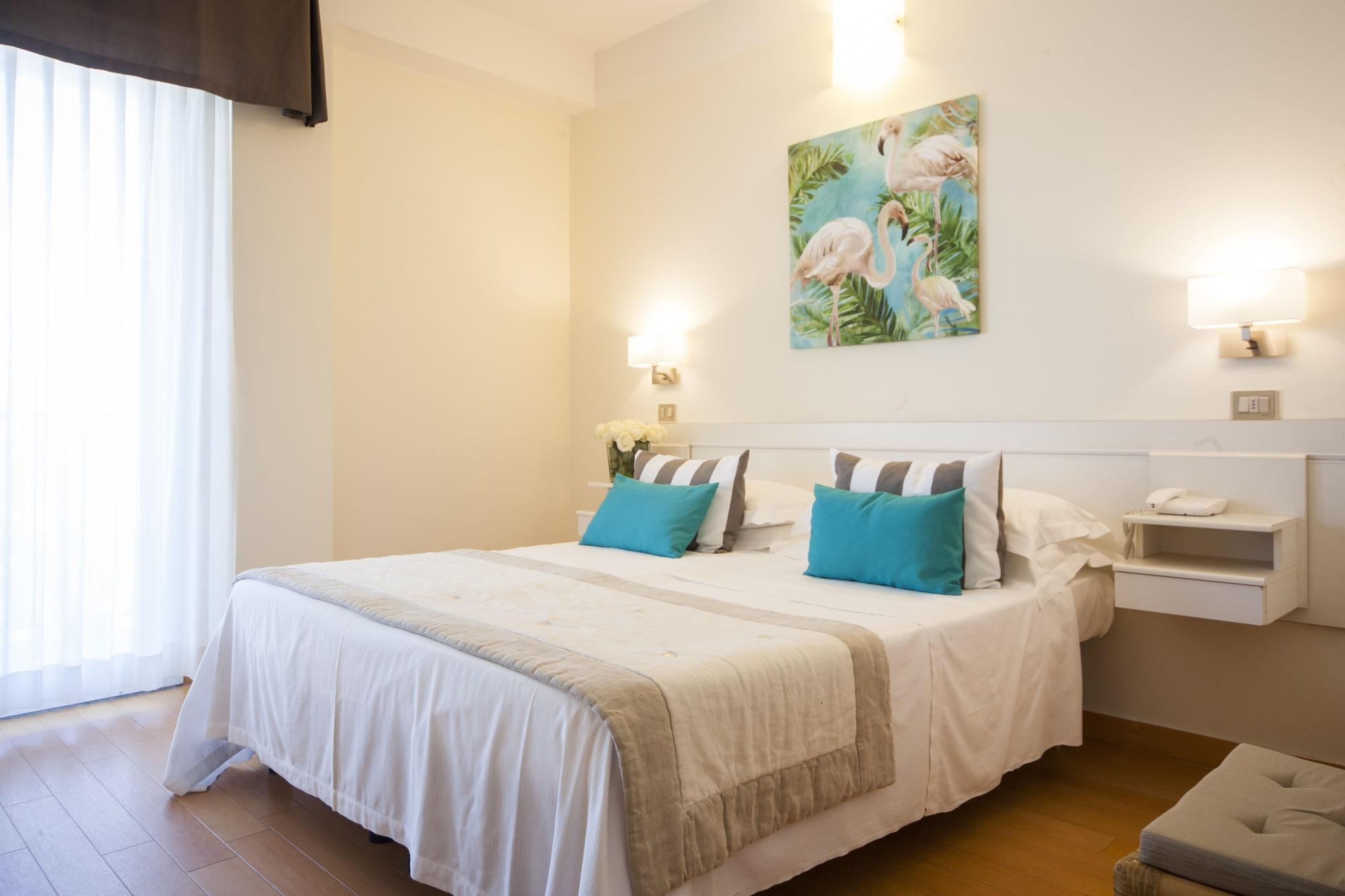 Hotel Mon Cheri Riccione Kültér fotó